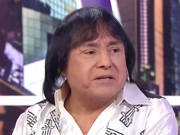 Polémica: Ricky Maravilla se vacunó sin turno