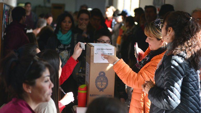 Parrilli saca ventaja y Pechi y Pereyra darán la pelea
