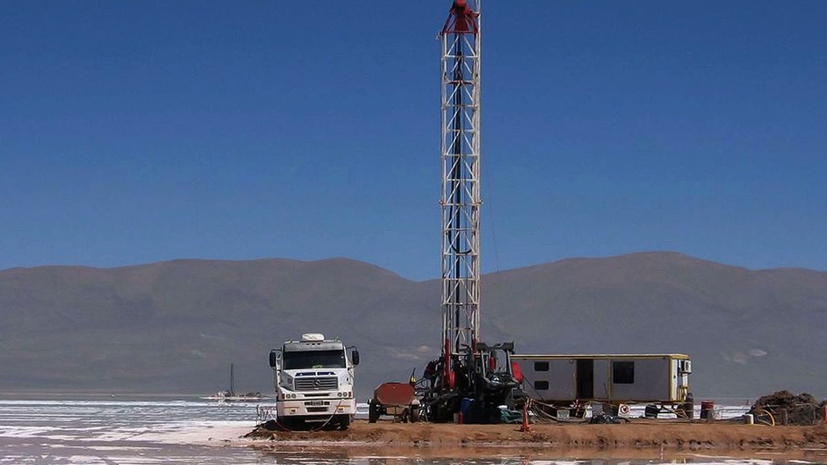 YPF avanza en la exploración de litio en Catamarca thumbnail