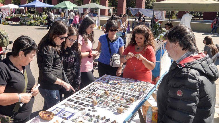 La economía social llega otra vez a los Arcos Romanos