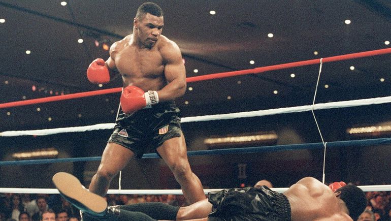 La polémica costumbre de Mike Tyson antes de las peleas