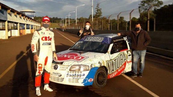 Carlos Okulovich y Juan Pablo Urrutia lograron salir a pista en el aut&oacute;dromo de Ober&aacute;, circuito que ya est&aacute; habilitado para realizar pruebas privadas.