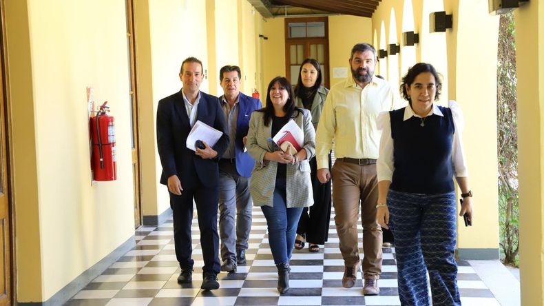 El equipo paritario del gobierno provincial. Tuvo una deferencia con ATEN. | LM Neuquen El equipo paritario del gobierno provincial. Tuvo una deferencia con ATEN.