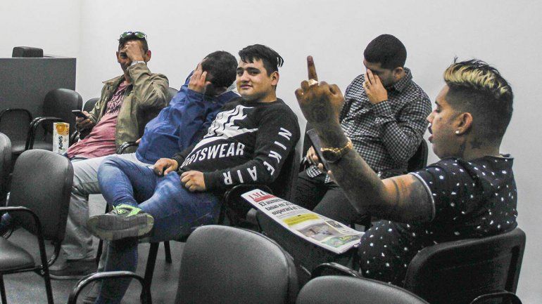 Una reportera gráfica de LMN fue amenazada e intimidada por los Montecino en pleno juicio