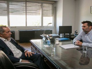 Martínez y Scioli en el encuentro en el que analizaron la veta exportadora del gas argentino.