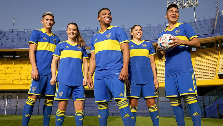 Sin sponsor: Boca presentó su nueva camiseta inspirada en un histórico título