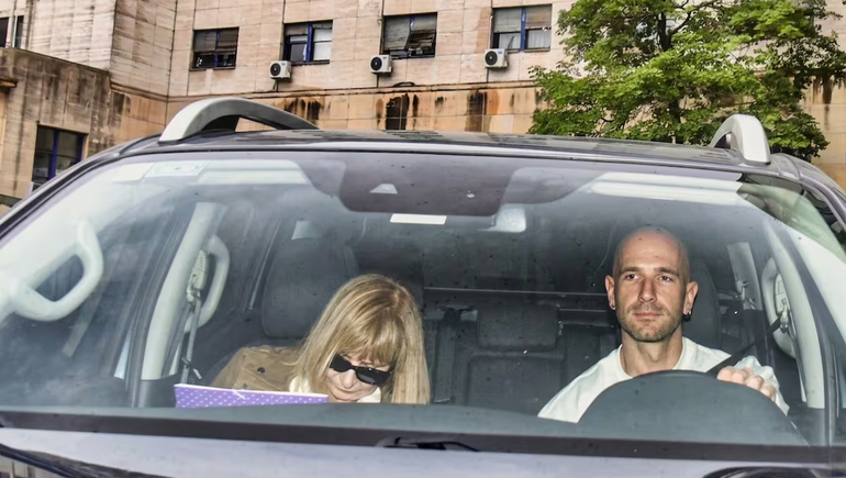 El fiscal Pollicita busca determinar el origen de los fondos utilizados en las operaciones inmobiliarias.