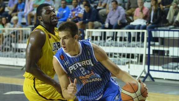 Nico Brussino fue contratado por Dallas Mavericks para jugar en la NBA.