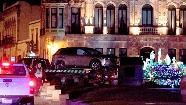 México: dejan 10 cadáveres junto a un árbol navideño