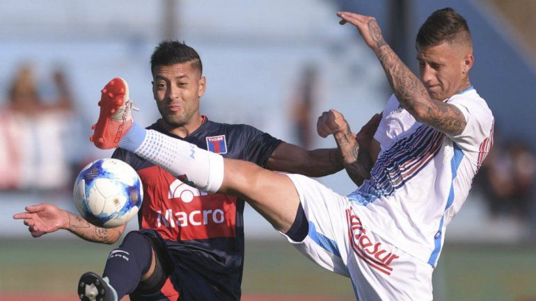 Arsenal y Tigre aburrieron en un partido sin goles