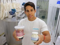 enimeros: crearon un yogur griego en un departamento de neuquen y hoy venden 400 kilos por semana enimeros: crearon un yogur griego en un departamento de neuquen y hoy venden 400 kilos por semana