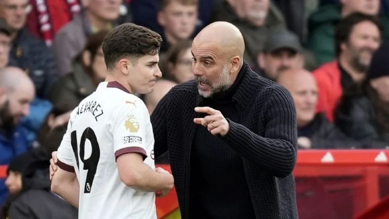 Guardiola no supo darle el lugar que merecía a Julián Álvarez y hoy lo está pagando caro. Guardiola no supo darle el lugar que merecía a Julián Álvarez y hoy lo está pagando caro.