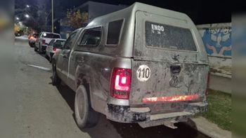 La camioneta donde se hallaron los cuatro cadáveres en Bahía Blanca. Macabro. La camioneta donde se hallaron los cuatro cadáveres en Bahía Blanca. Macabro.