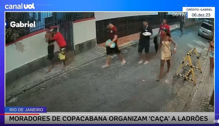 Un grupo de vecinos de Copacabana detienen a un supuesto ladrón Un grupo de vecinos de Copacabana detienen a un supuesto ladrón