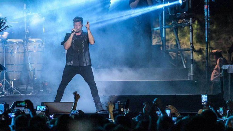 Ricky Martín&nbsp; estuvo un día en el país. La mordidita y otros clásicos fueron los hits de su show privado en Pinamar. Al día siguiente regresó a Miami.