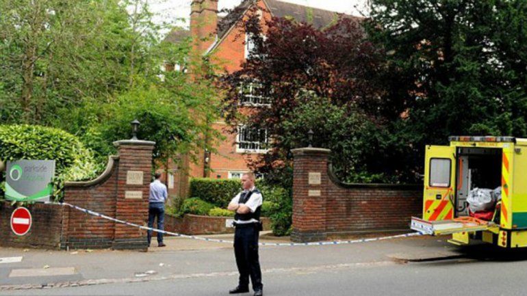 Una pareja de ancianos se quitó la vida tras dejar la llave de gas abierta y una nota para su hija que le advertía que tuviera precaución cuando entrara a buscarlos.