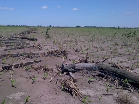 Alambrados destruidos: Símbolo de los ataques que busca penalizar el nuevo proyecto de CRA.