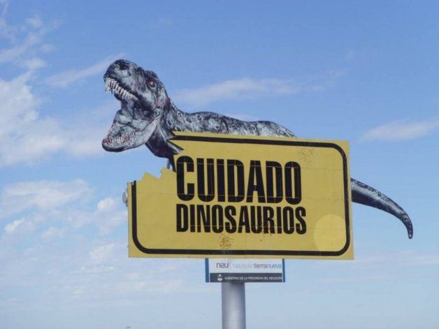 Viral: el tuit que propone que la bandera de Neuquén lleve dinosaurios