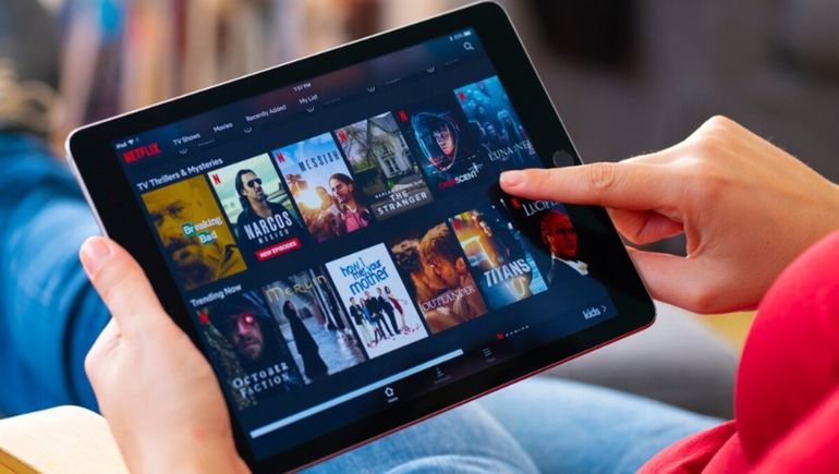 A lo largo del último mes, se estrenaron jugosísimas series en la pantalla de Netflix. A lo largo del último mes, se estrenaron jugosísimas series en la pantalla de Netflix.