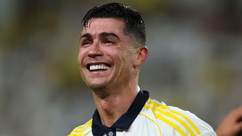 Cristiano Ronaldo, emocionado con su primer título en Arabia Saudita. Cristiano Ronaldo, emocionado con su primer título en Arabia Saudita.