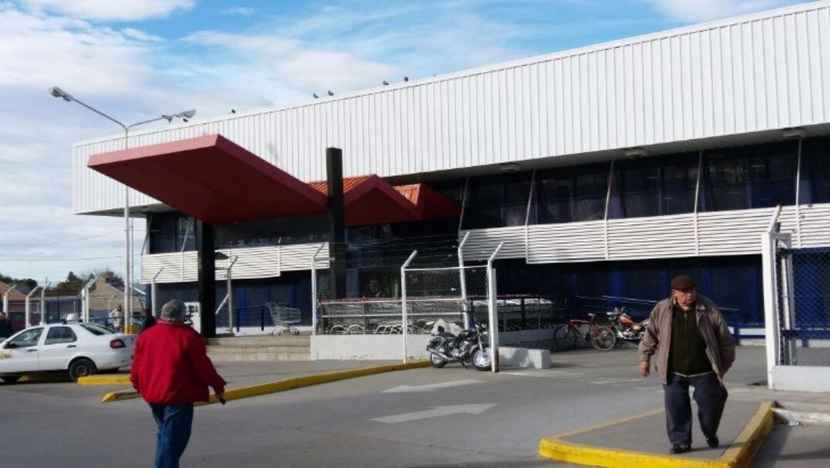 Tenía pedido de captura y lo detuvieron por robar en un súper