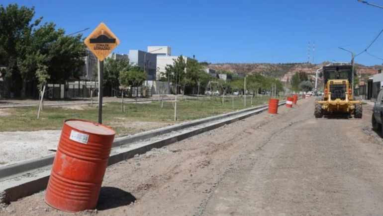 El barrio Rincón de Emilio estaría asfaltado al 100 por ciento.