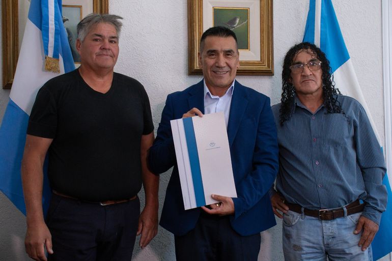 Cutral Co: el municipio y ATE acordaron un aumento salarial de 120%