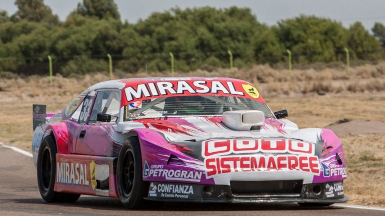 Camilo Echevarría recién ayer tomó contacto con el auto y hoy intentará avanzar. Manu Urcera también pretende escalar posiciones en una pista en la que se siente local.