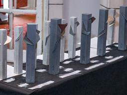 En el año 2012 el Consejo de administración propone crear un premio en honor al Dr. Gustavo Kent, quien fuera presidente de la FUNC. En el año 2012 el Consejo de administración propone crear un premio en honor al Dr. Gustavo Kent, quien fuera presidente de la FUNC.