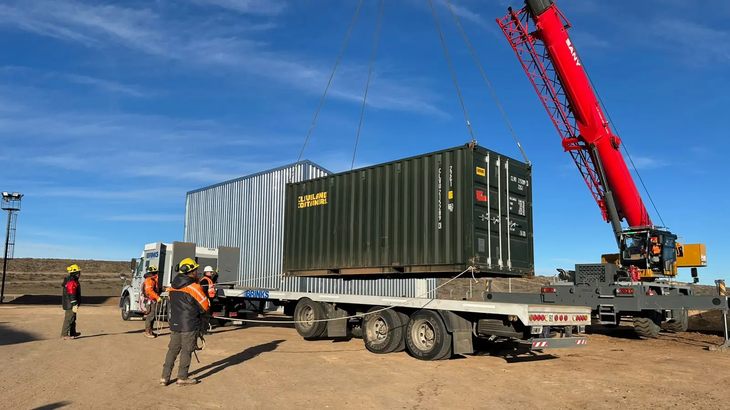 El proyecto proyecta exportaciones por US$ 1.800 millones e ingresos fiscales de US$ 100 millones. El proyecto proyecta exportaciones por US$ 1.800 millones e ingresos fiscales de US$ 100 millones.
