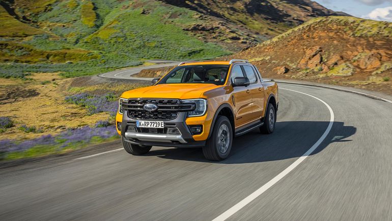 La Ford Ranger Híbrida Enchufable empezará a fabricarse en Argentina en 2027. 