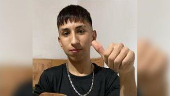 Alan tiene 14 años, es alumno de la EPET 20 y la Policía lo busca intensamente.