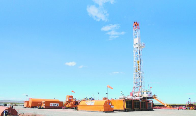 La Cuenca Neuquina afianza su horizonte exportador con vaca Muerta como emblema. La Cuenca Neuquina afianza su horizonte exportador con vaca Muerta como emblema.