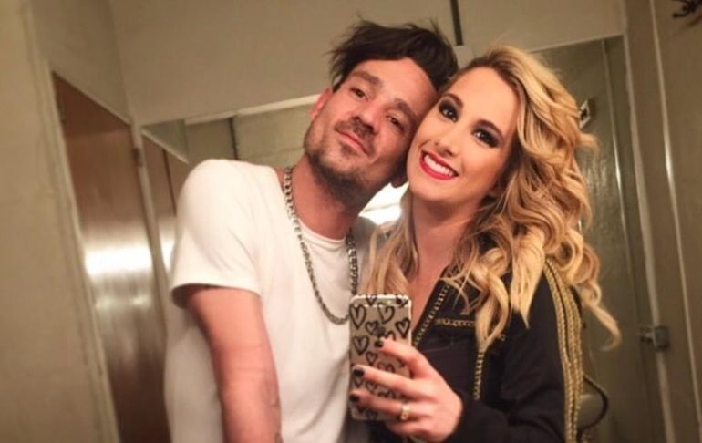 Estefi Berardi bailó en un show de Tan Biónica. Estefi Berardi bailó en un show de Tan Biónica.