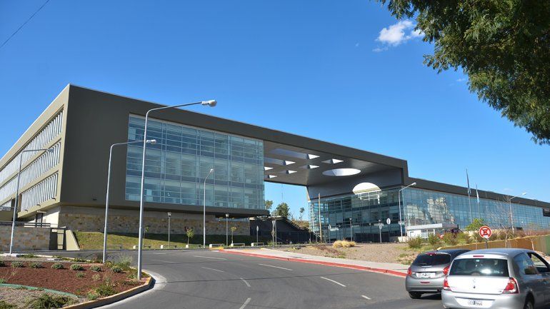 Lo estafaron con un pagaré trucho y lo intimaron