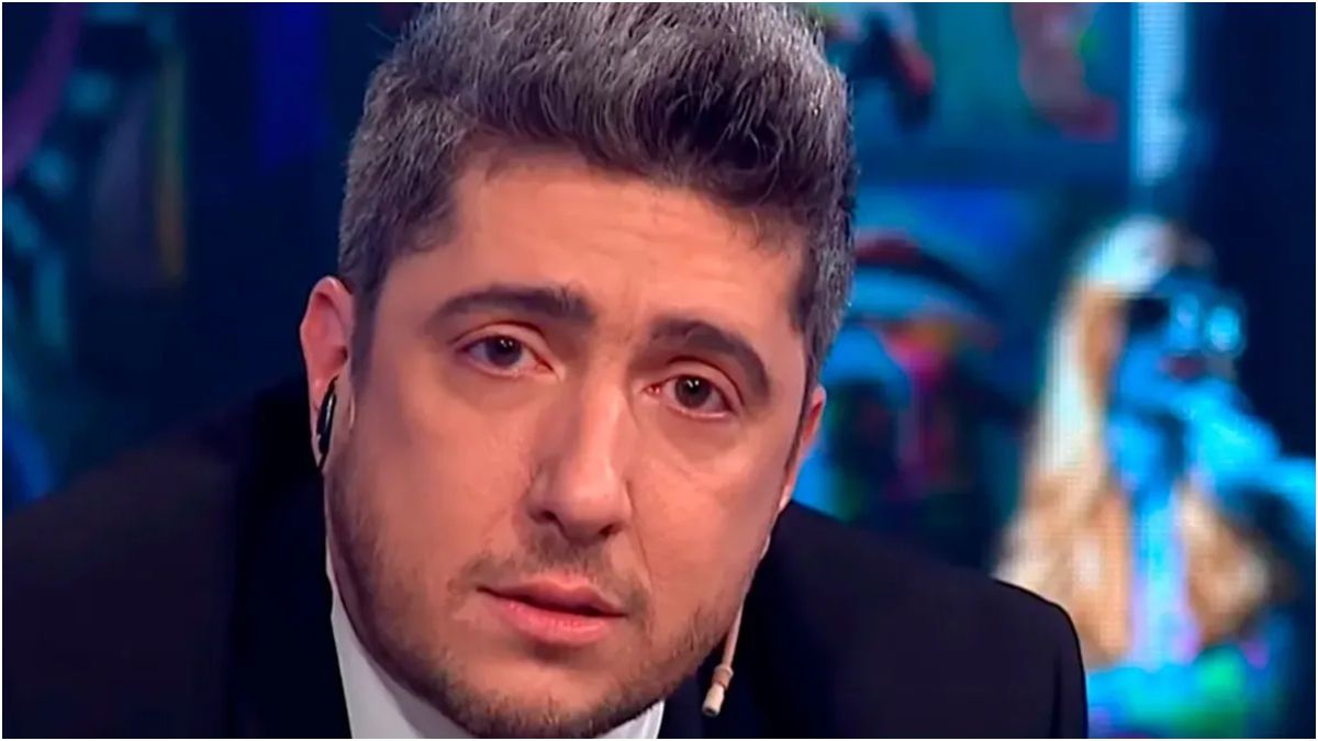 Jey Mammon se va del país: ¿Cuál es su destino?