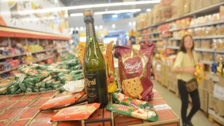 Los productos de la caja navideña son elegidos por las cadenas, pero no por el usuario. Los productos de la caja navideña son elegidos por las cadenas, pero no por el usuario.