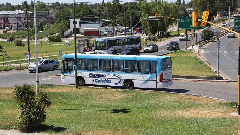 El cole pasa cada una hora porque no suben la tarifa