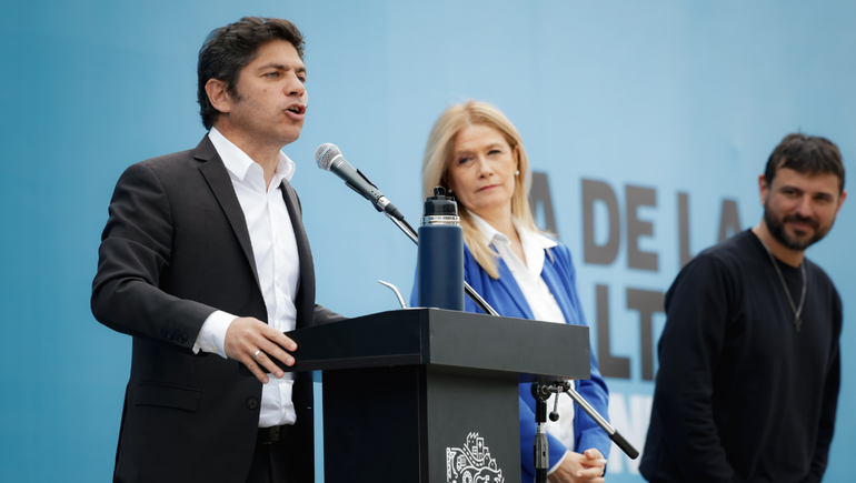 Axel Kicillof encabezó el acto del día de la Lealtad en San Vicente