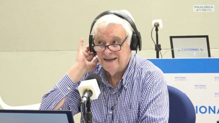 Héctor Larrea anuncia su retiro definitivo de la radio 