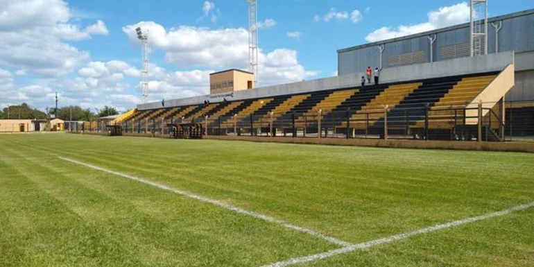 El estadio del club Comunicaciones, Alfredo Ramos, fue el lugar donde se detuvo al joven prófugo de la Justicia.