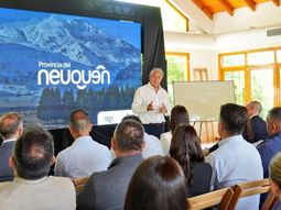 Rolando Figueroa reunió este lunes a los diputados provinciales. Rolando Figueroa reunió este lunes a los diputados provinciales.