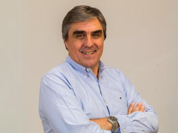 Roberto Cacciola, Presidente de la Cámara Argentina de Empresas Mineras, analizó los principales desafíos de la industria minera. Roberto Cacciola, Presidente de la Cámara Argentina de Empresas Mineras, analizó los principales desafíos de la industria minera.