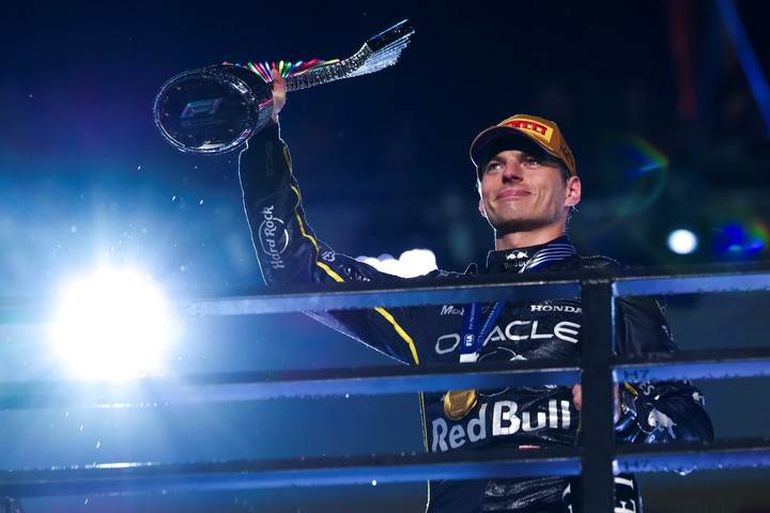 Verstappen celebró una nueva victoria en el GP de Las Vegas. Verstappen celebró una nueva victoria en el GP de Las Vegas.