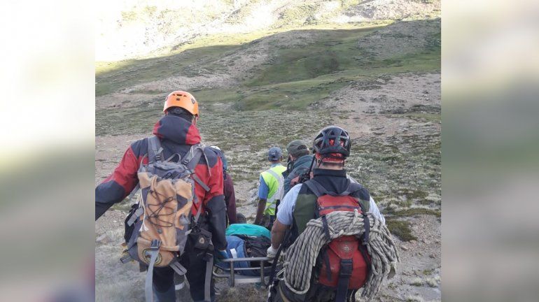 Murió un turista español al caer 30 metros del Cerro Negro de Villa Traful