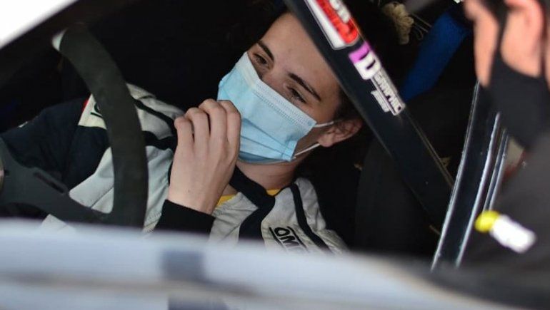 Agustina Mattio debutó en los autos con techa dentro del Top Race Junior