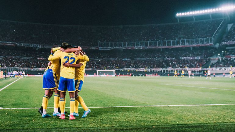 El silencio atroz en el Monumental tras el gol de Villa