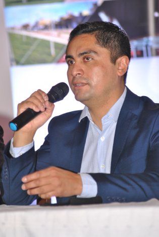 Javier Huillipan, Intendente de Mariano Moreno.