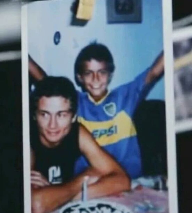 Paulo Dybala de pequeño con la camiseta de Boca Paulo Dybala de pequeño con la camiseta de Boca