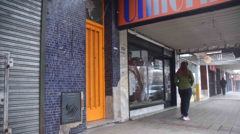 Armado, un joven entró a un prostíbulo del Bajo y se llevó 5 mil pesos